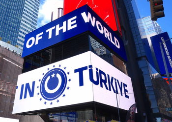 Times Meydanı’nda Türkiye’ye yatırım reklamı!