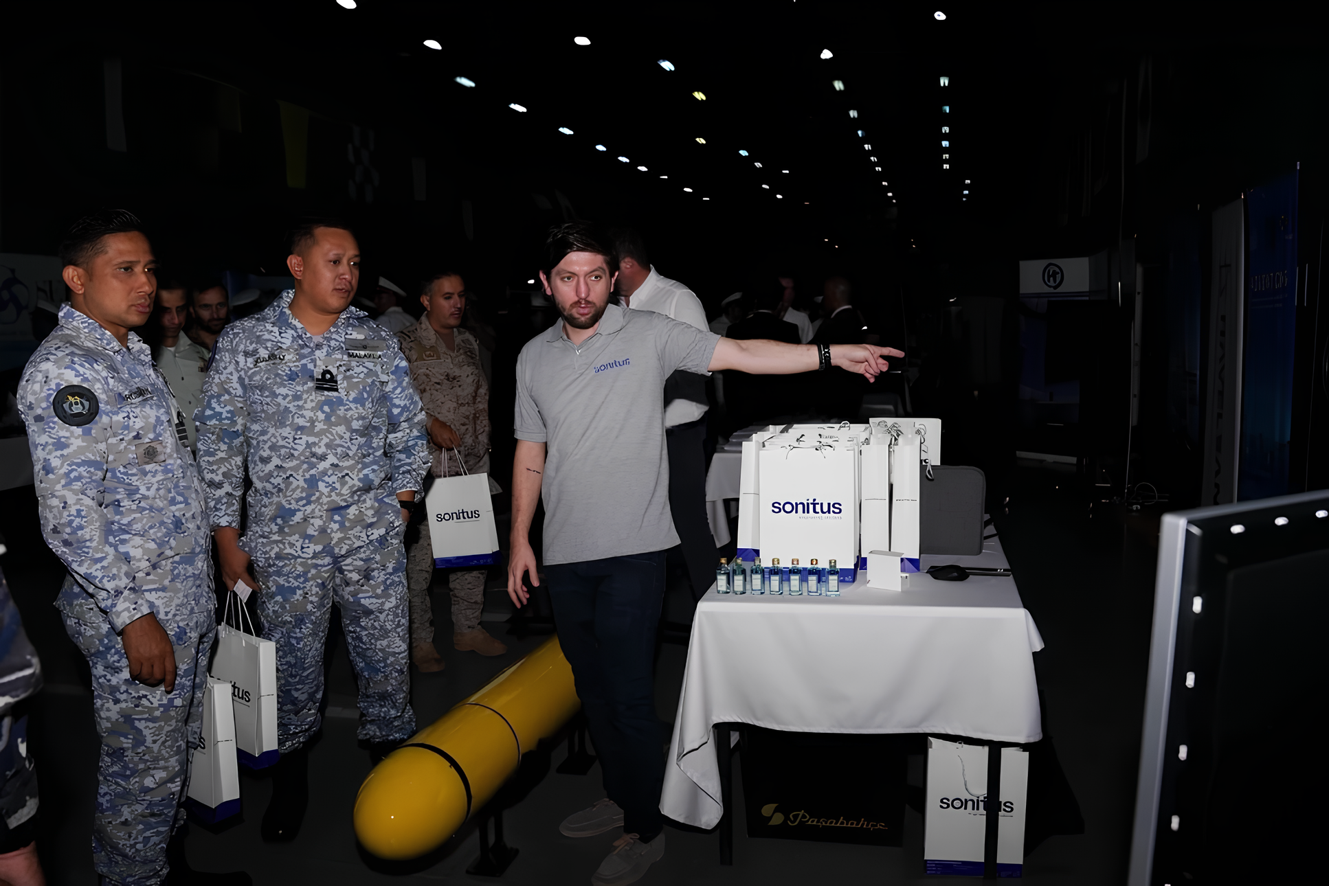 Savunma sanayii firmaları İzmir’de teknolojilerini sergiledi