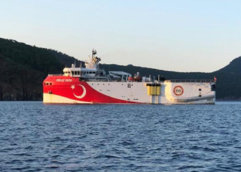 Bakan Alparslan Bayraktar duyurdu: Oruç Reis gemisi Somali’ye ulaştı!