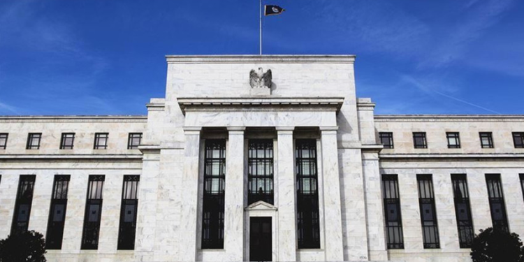 Bej Kitap: İmalat aktivitesi düştü, istihdam arttı