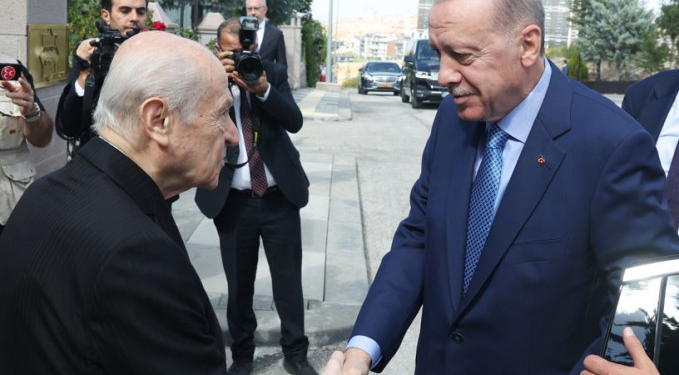 Erdoğan, Bahçeli ile görüştü