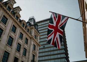 İngiltere’den hisse satışlarına vergi düzenlemesi