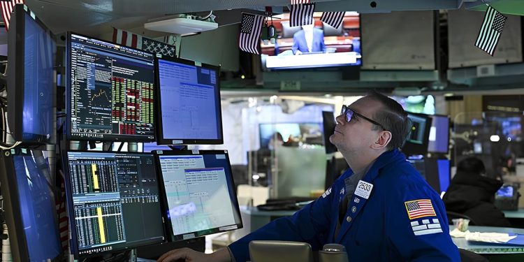 New York borsası yükselişle açıldı