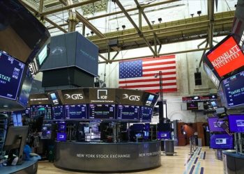 New York borsası karışık seyirle açıldı