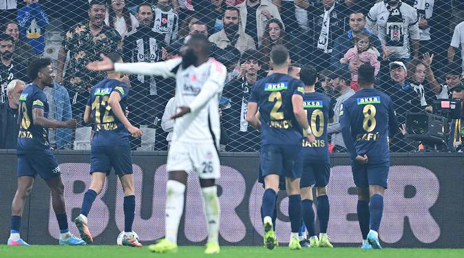 Beşiktaş evinde Kasımpaşa’ya mağlup oldu