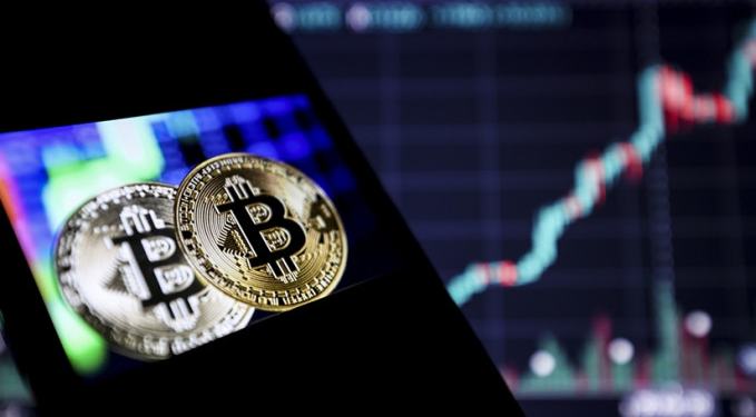 Bitcoin tam gaz ilerliyor! 100 bin dolara dayandı