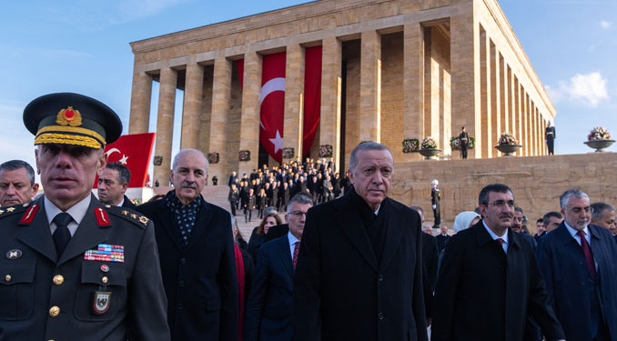 Devletin zirvesi Ata’nın huzurunda