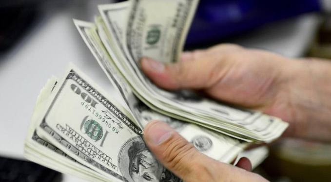 Dolar/TL dar bantta hareket ediyor