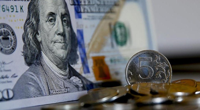 Dolar, rubleye meydan okuyor!