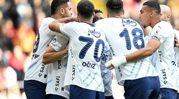 Fenerbahçe, Kayserispor deplasmanında gol olup yağdı