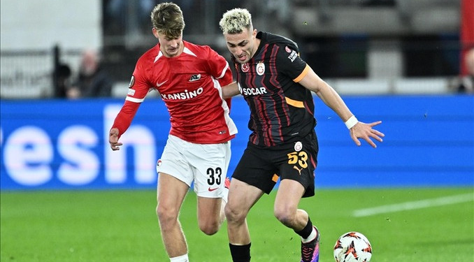 Galatasaray Hollanda’dan puanla dönüyor