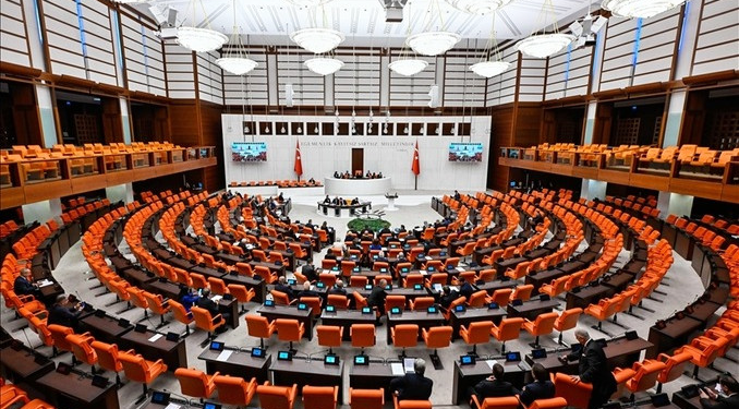 İç güvenlik alanında düzenlemeler içeren teklif komisyondan geçti