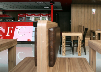 KFC ve Pizza Hut’ın satışları düşüşünü sürdürdü