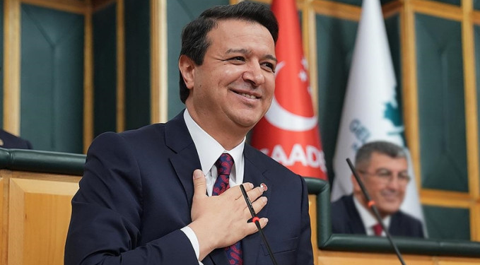 Saadet Partisinde yeni dönem başlıyor: Mahmut Arıkan Genel Başkanı oldu