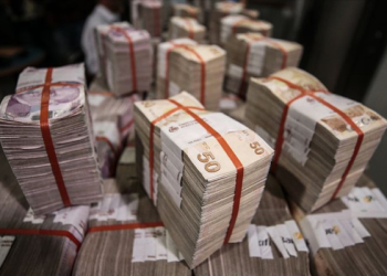 TL mevduatlarda stopaj hamlesi