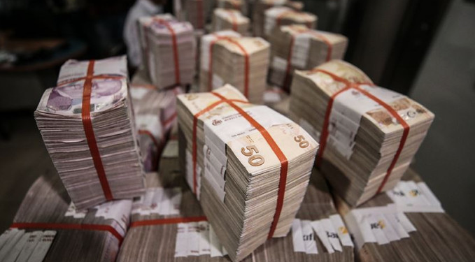 TL mevduatlarda stopaj hamlesi