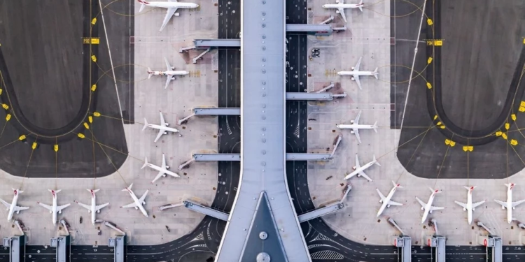 İstanbul Havalimanı günlük ortalama 1359 uçuşla yine Avrupa’nın zirvesinde