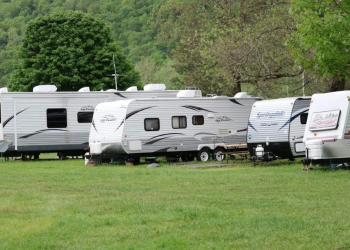 Dev karavan satıcısı iflas etti