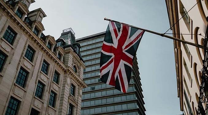 İngiltere ekonomisi ekimde daraldı