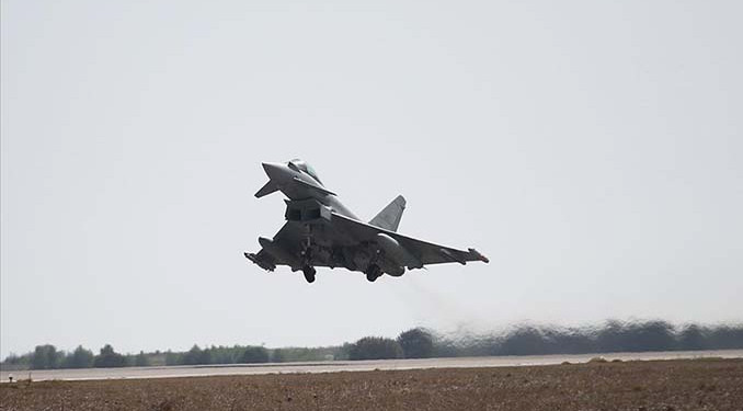 İtalya 24 adet Eurofighter satın aldı