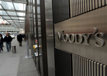 Moody’s Fransa’nın kredi notunu düşürdü