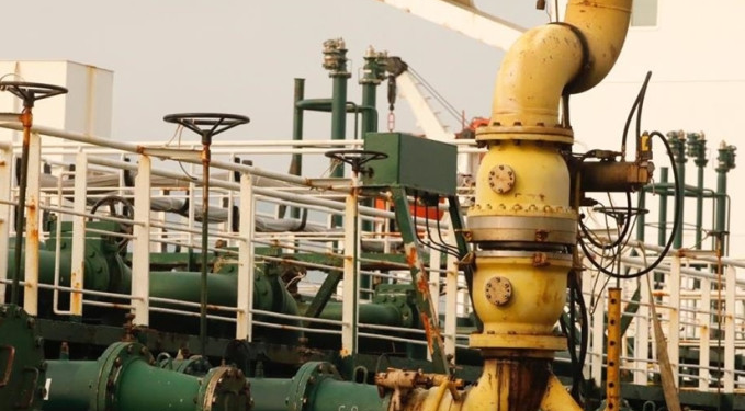 AB ülkeleri: Rus petrolüne uygulanan tavan fiyat daha da düşürülsün