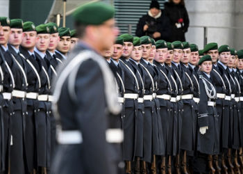 Alman bakanlardan şok itiraf: Ordunun durumundan haberimiz yoktu