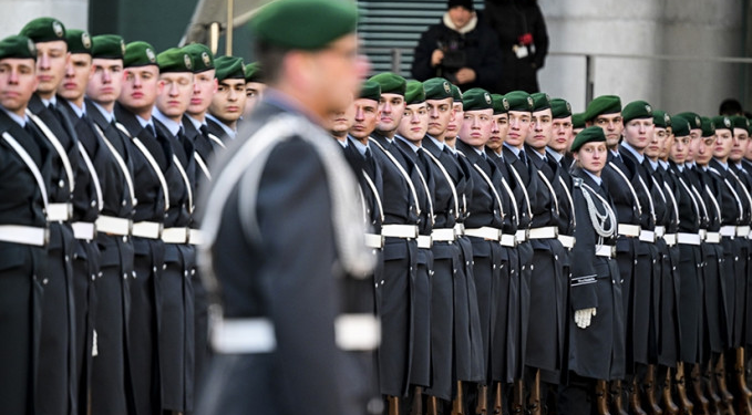 Alman bakanlardan şok itiraf: Ordunun durumundan haberimiz yoktu