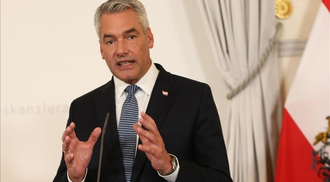 Avusturya Başbakanı Nehammer istifa edeceğini açıkladı