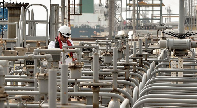 İran, Çin’de depoladığı petrolü sattı mı?