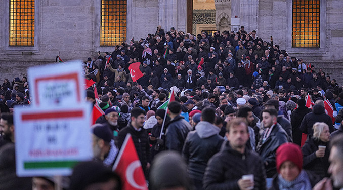 İstanbul’da tarihi buluşma: Yüz binler Gazze için yürüdü