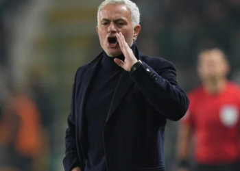 Mourinho’dan dikkat çeken çıkış: Bazı maçların hikayesi önceden yazılıyor