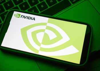 Nvidia’ya DeepSeek darbesi: Piyasa değeri yarım trilyon dolar düştü