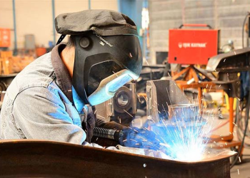 Sanayi üretimi kasımda yükseldi