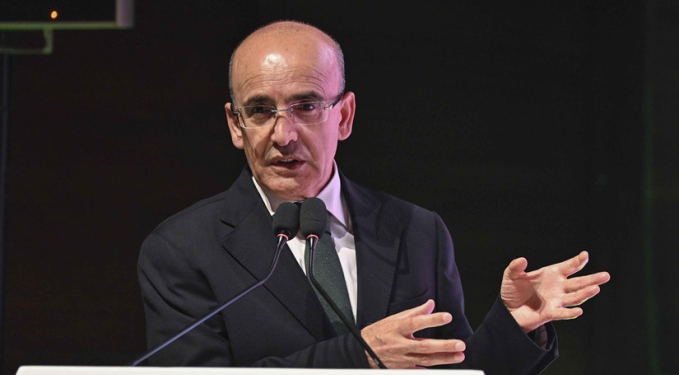 Bakan Şimşek’ten Almanya’da yatırımcı görüşmesi