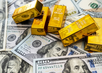 Dolardan altına hücum