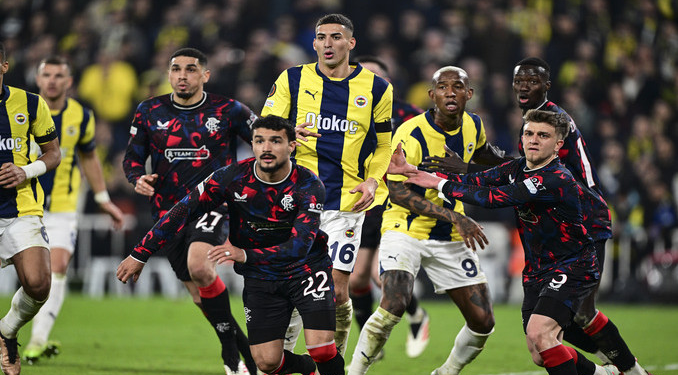 Fenerbahçe, UEFA Avrupa Ligi son 16 turu ilk maçında Rangers’a yenildi