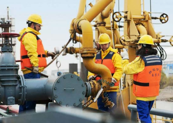 ABD’yle gerilim yaşayan Çin, BAE ile LNG için anlaştı