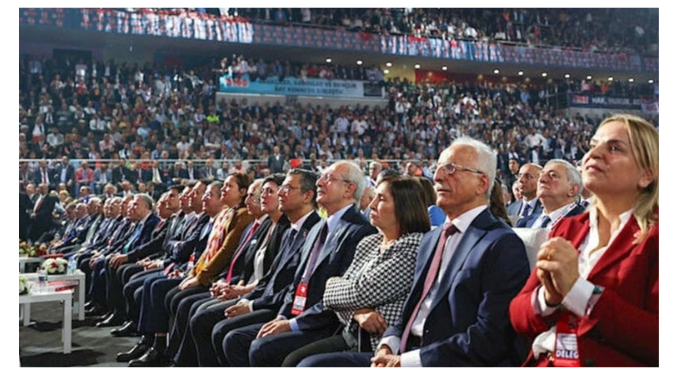 CHP’de Özgür Özel’e rakip liste