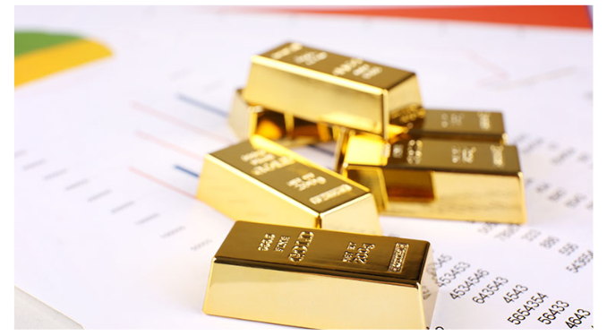 Altın yatırımcı için fırsat mı tehlike mi?