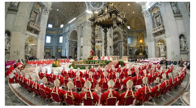 Yeni Papa ilk gün oylamasında seçilemedi