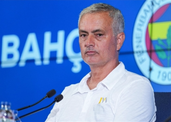 Mourinho, Szymanski’nin biletini kesti!