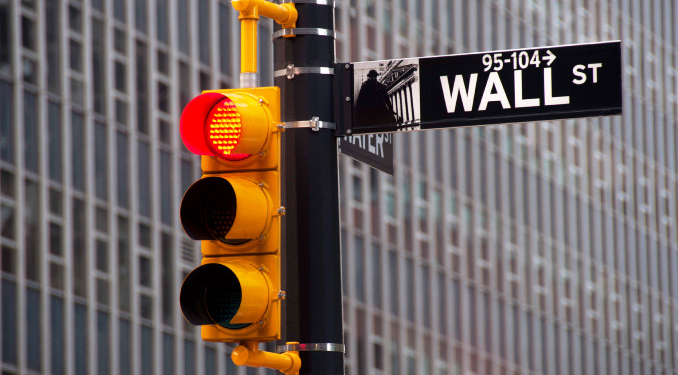 Wall Street’e Moody’s darbesi: Vadeli endekslerde kayıplar derinleşiyor