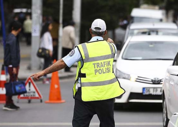 Emniyet ve trafik ekiplerinden bir haftada 403 bin 49 sürücüye işlem