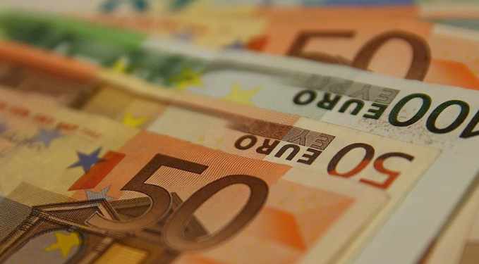 Euro/TL’de yeni zirve