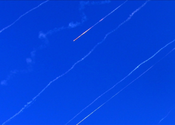 İran’dan yeni füze saldırısı