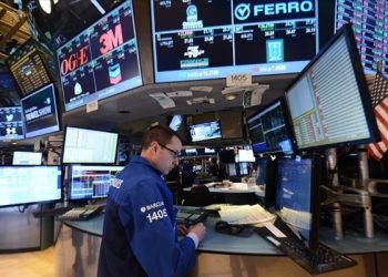 ABD borsaları enflasyon verileri sonrası karışık kapandı