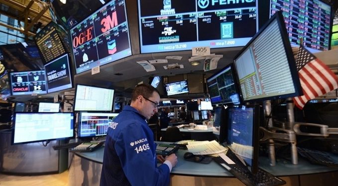 ABD borsaları enflasyon verileri sonrası karışık kapandı