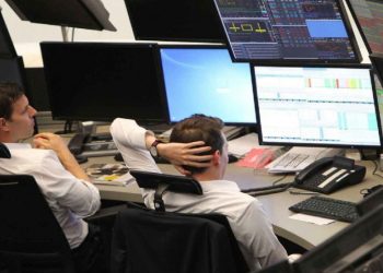 Avrupa borsaları günü karışık seyirle kapattı