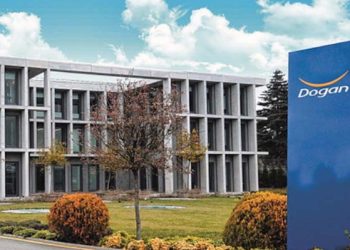 Aydın Doğan, robot köpek Proteo’ya ortak oldu